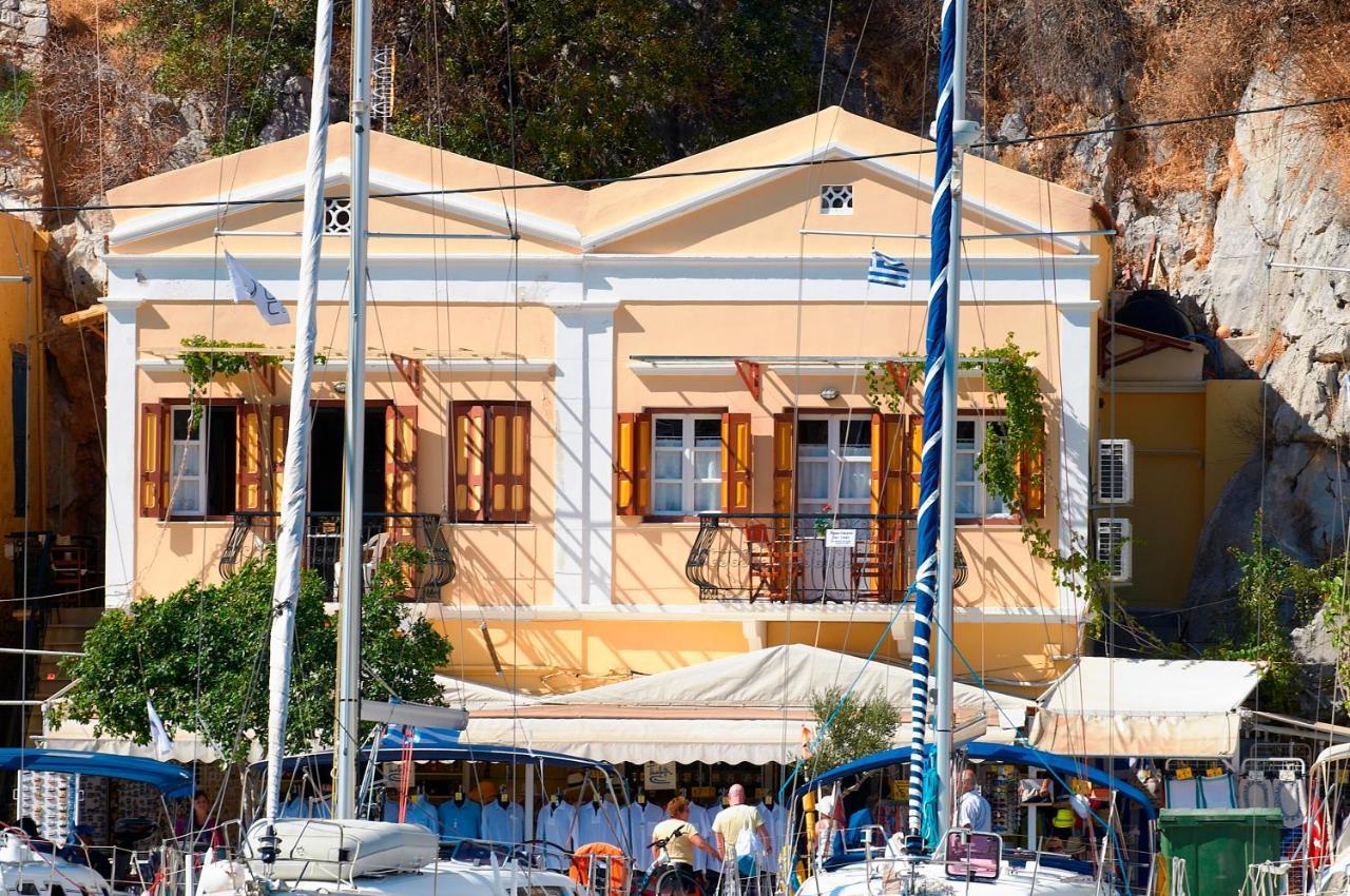 Symi Blue Port Apartment Esterno foto