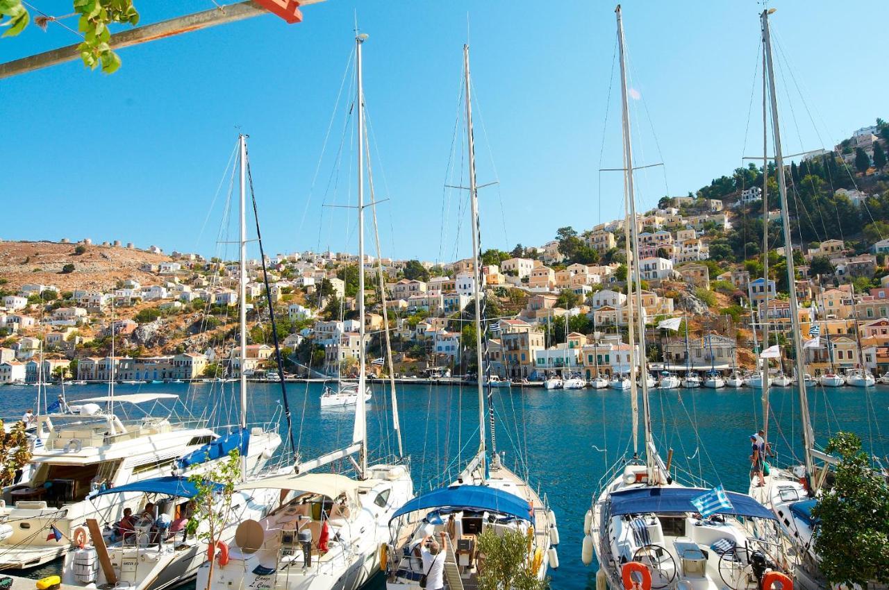 Symi Blue Port Apartment Esterno foto