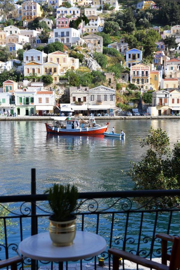 Symi Blue Port Apartment Esterno foto