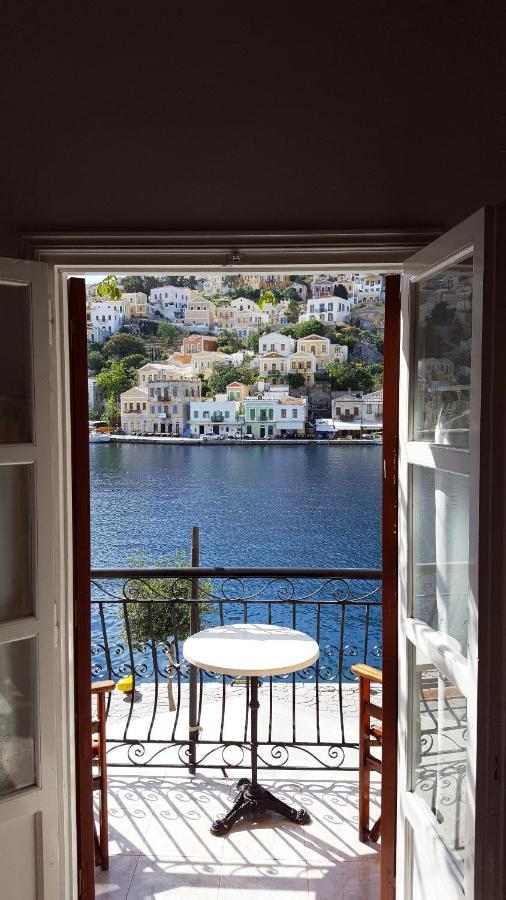 Symi Blue Port Apartment Esterno foto