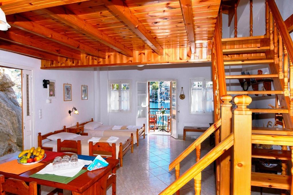 Symi Blue Port Apartment Esterno foto
